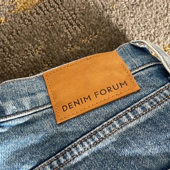 Aritzia Denim Forum Yoko Jeans - Picture 3 of 6